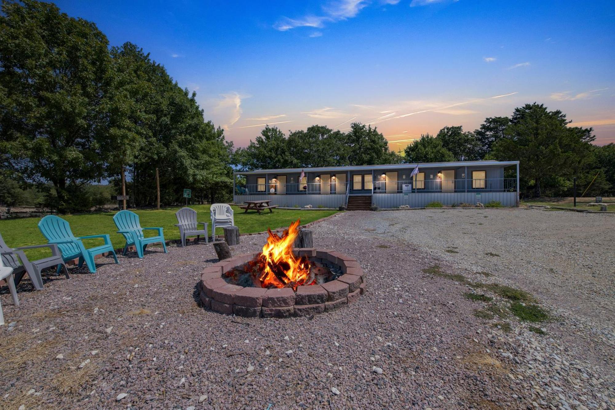 Gone Fishin'Suite 4 - Lodges At Fossil Creek Hotel Room Kingston Dış mekan fotoğraf